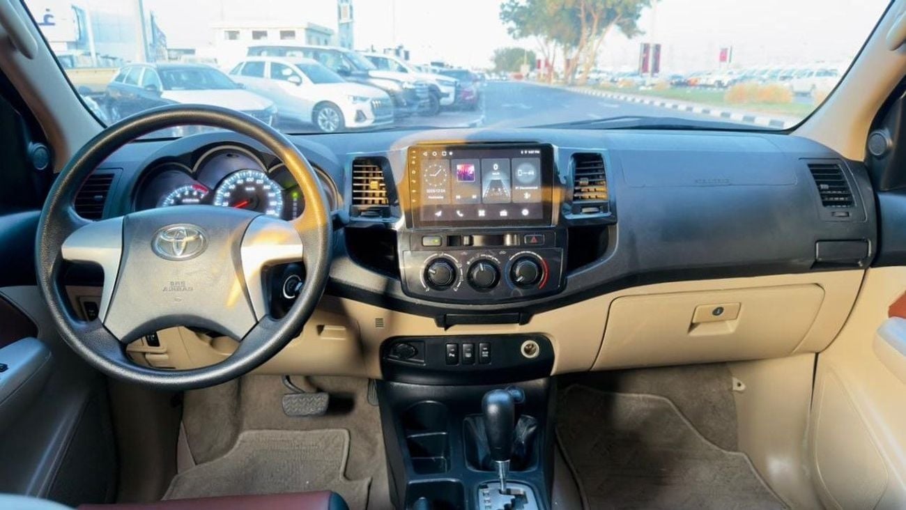 Toyota Fortuner LEATHER SEATS | PARKING SENSORS | 2.7L PETROL | LHD | AUTO