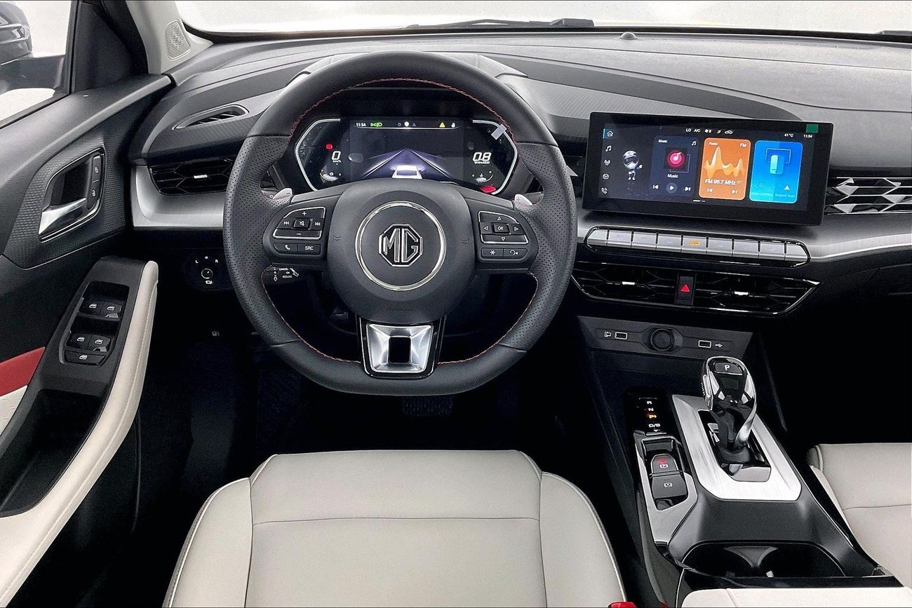 أم جي GT Luxury | شامل الضمان | 0 ﺪﻔﻋﺓ ﺃﻮﻟﻯ