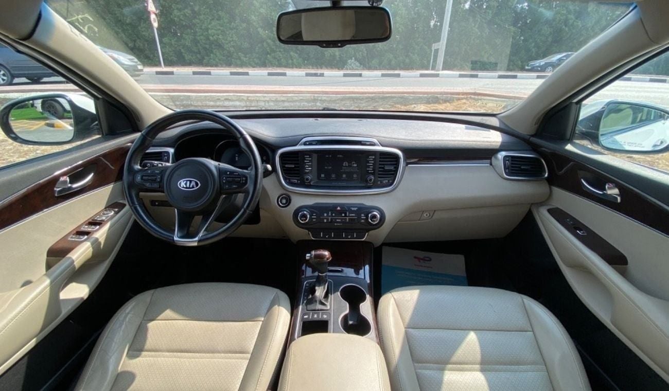 كيا سورينتو Base 3.3L AWD