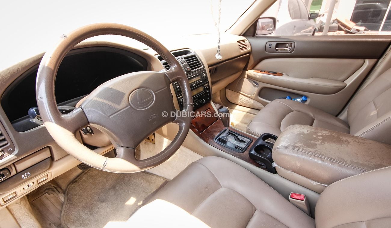 Lexus LS 400