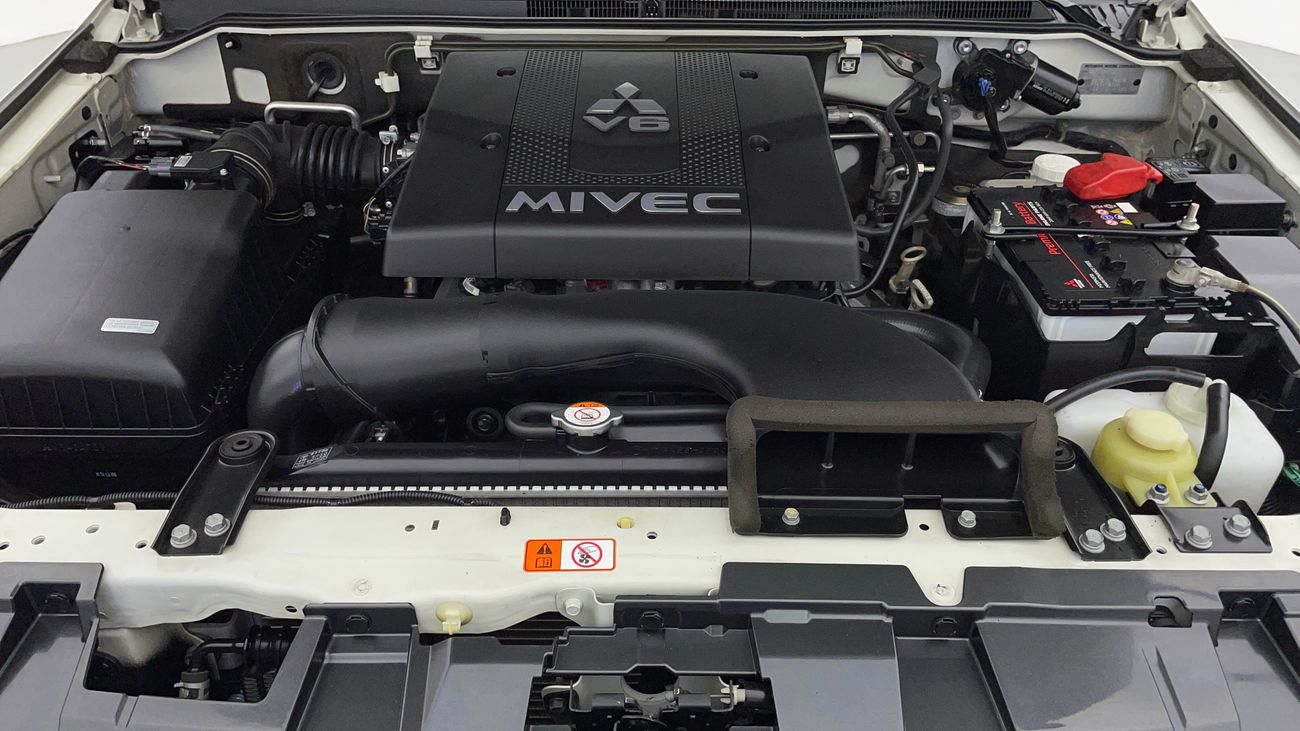 Mitsubishi Pajero GLS HIGHLINE 3 | Zero Down Payment | Free Home Test Drive