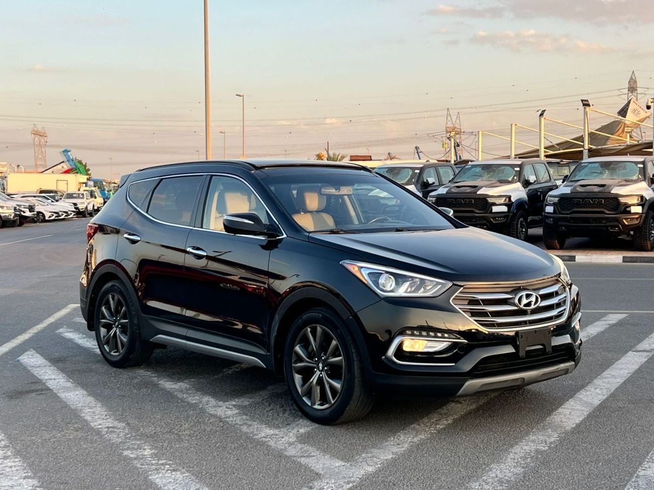 Hyundai Santa Fe SPORT (NON GCC) 2018 Hyundai Santafe Fe Full Options 2.0T V4 AWD 4x4 - Panoramic View - 360* 5 CAM -