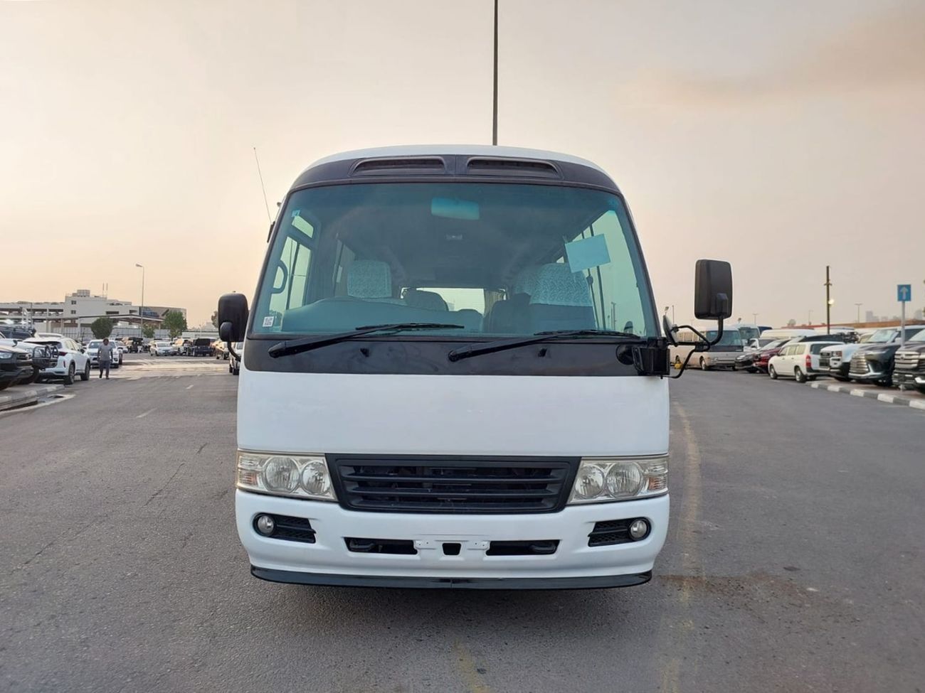 Toyota Coaster TOYOTA COASTER BUS RHD 2013 MODEL 4.0 L DIESEL AUTOMATIC(PM05719)