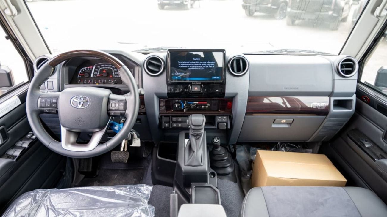 Toyota Land Cruiser 70 LC 76 2.8L | Diesel | 4 Cylinder | 6 Speed Automatic | 5 Door | 5 Seats