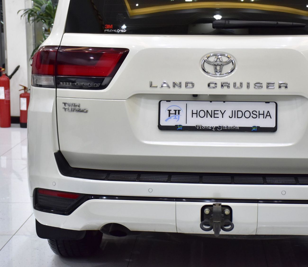 Toyota Land Cruiser EXCELLENT DEAL for our Toyota Land Cruiser GXR ( 2022 Model ) in White Color GCC Specs