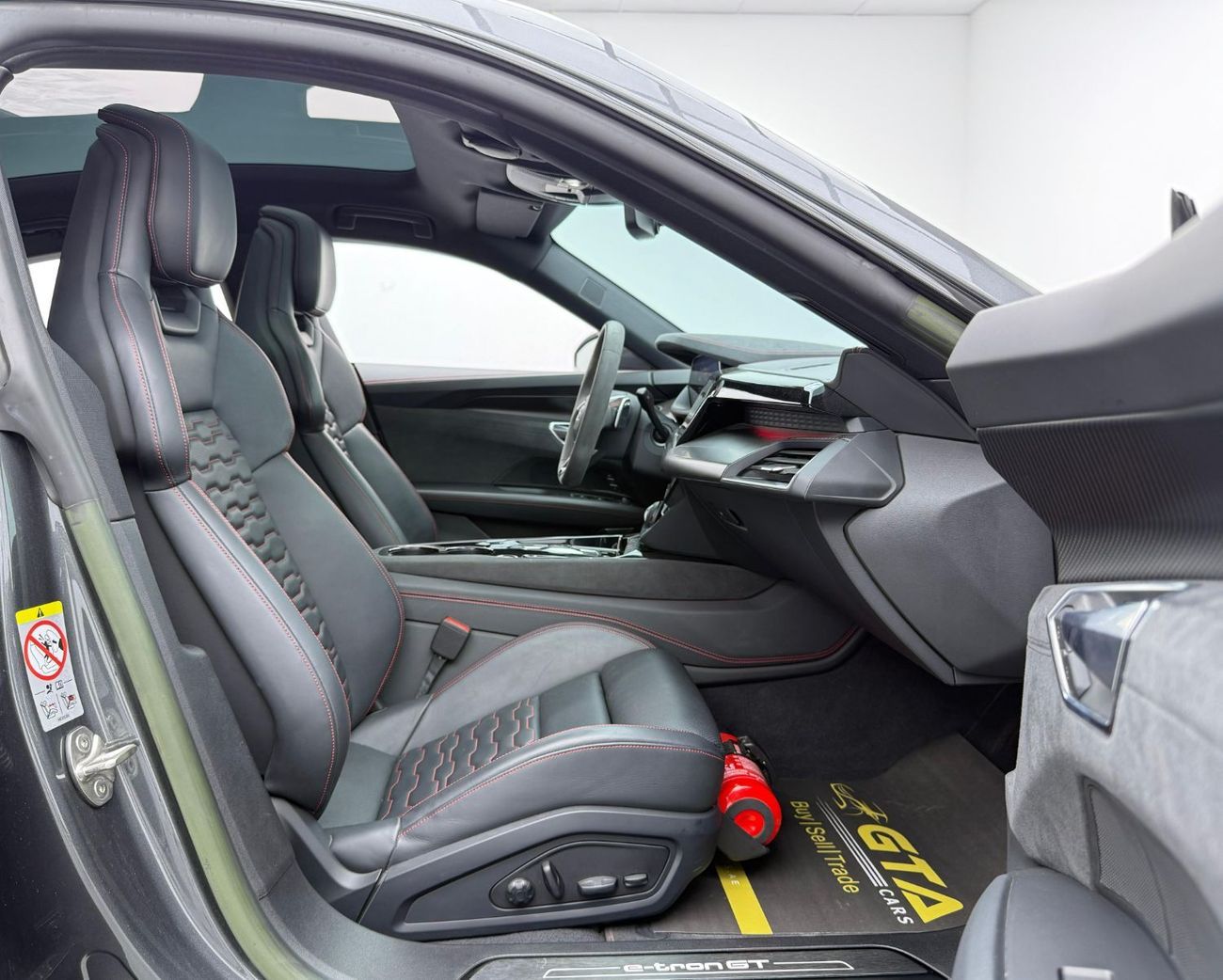 Audi etron GT 2023 Audi E-Tron GT, 2026 Audi Warranty, 2028 Audi Service Pack, Very Low Km, Fully Loaded, GCC