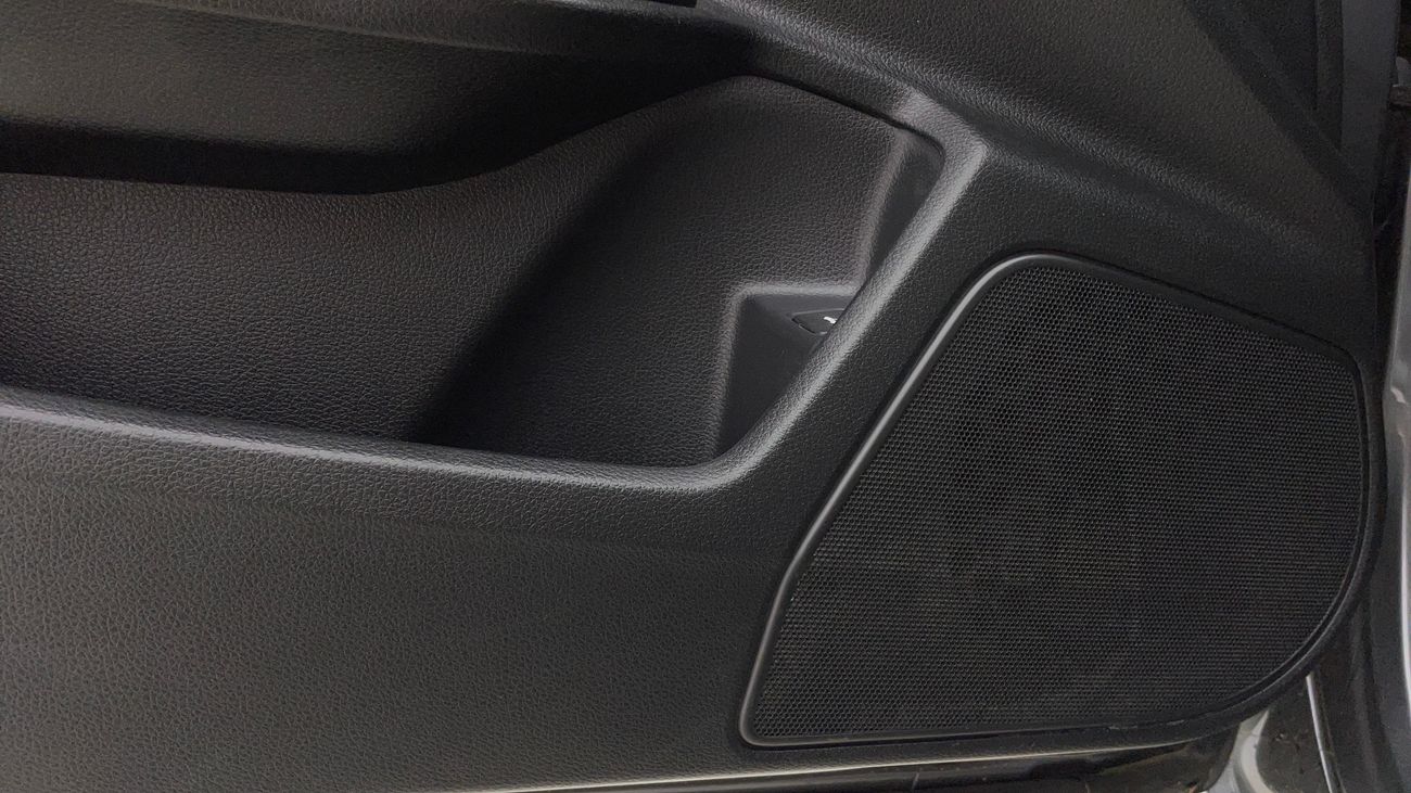 هوندا سيفيك LX SPORT 1.6 | بدون دفعة مقدمة | اختبار القيادة في المنزل