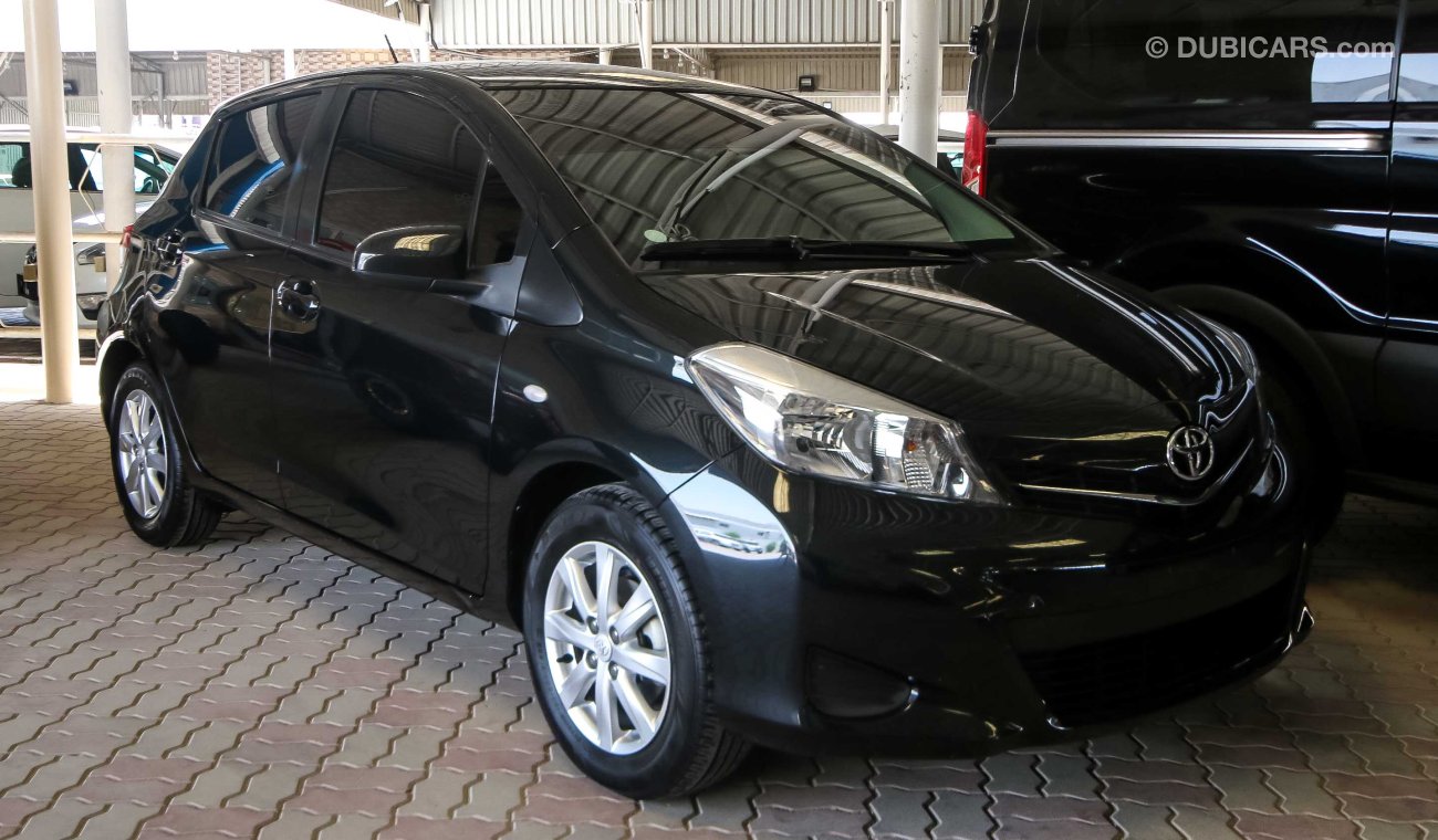 Toyota Yaris SE