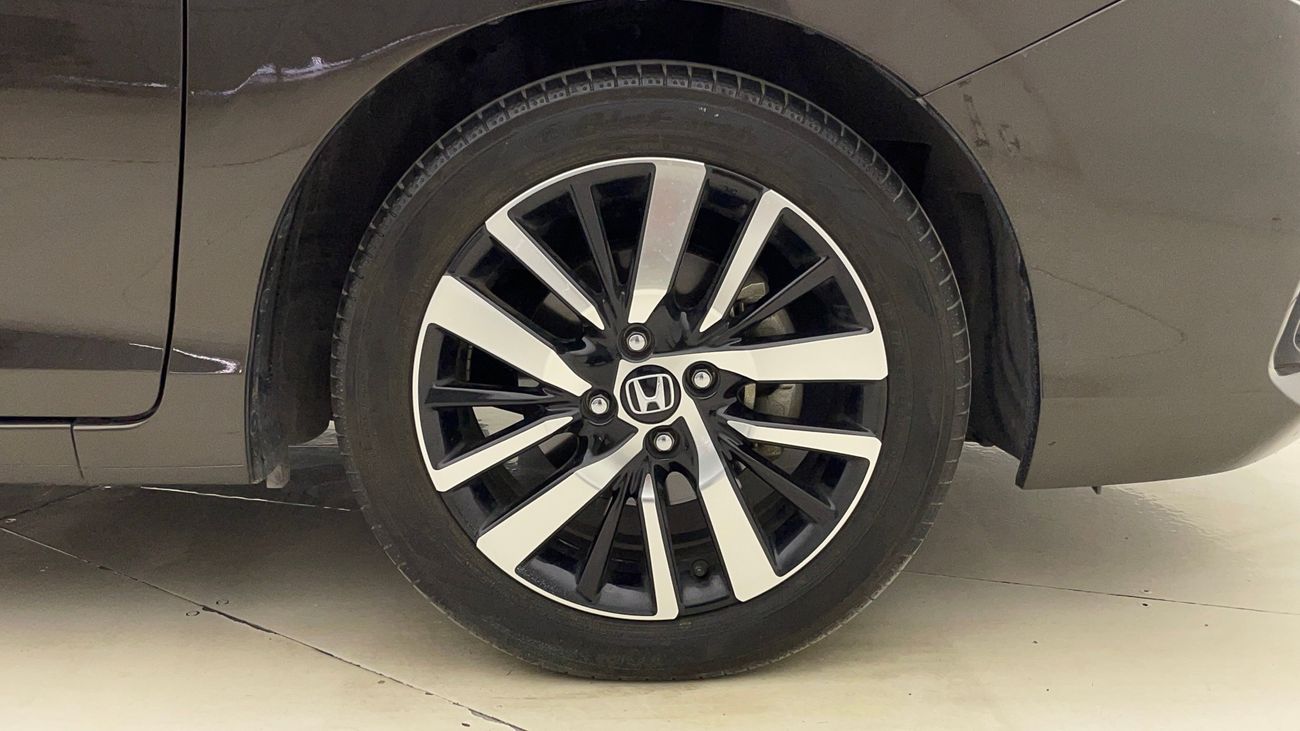 هوندا سيتي LX SPORT 1.5 | بدون دفعة مقدمة | اختبار القيادة في المنزل