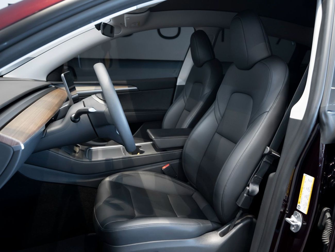 Tesla Model Y 2024 Tesla Model Y Performance, 2027 Tesla Warranty, 2031 Battery Warranty, Low KMs, GCC