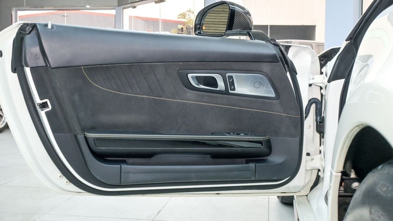 Mercedes-Benz AMG GTR V8 Biturbo