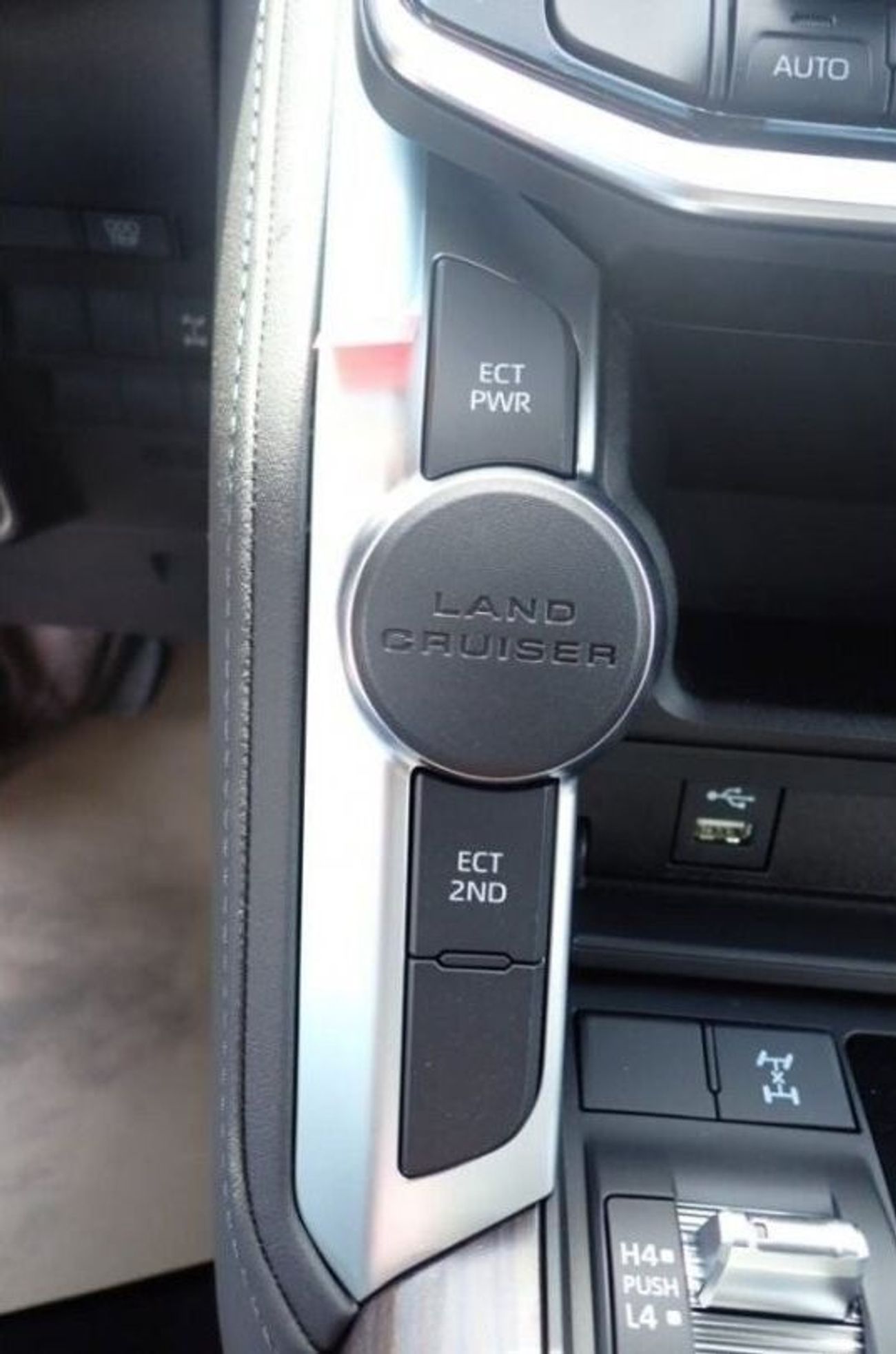 تويوتا لاند كروزر LAND CRUISER GXR 4.0L