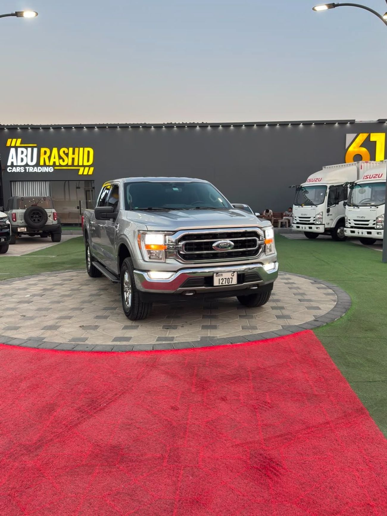 Ford F-150 XLT CREW CAB