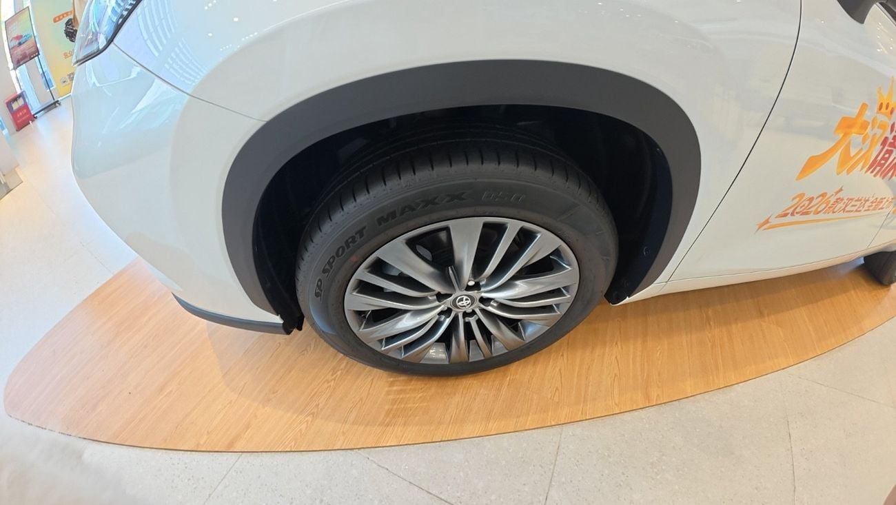 تويوتا هايلاندر Toyota Highlander/ 2025 /white