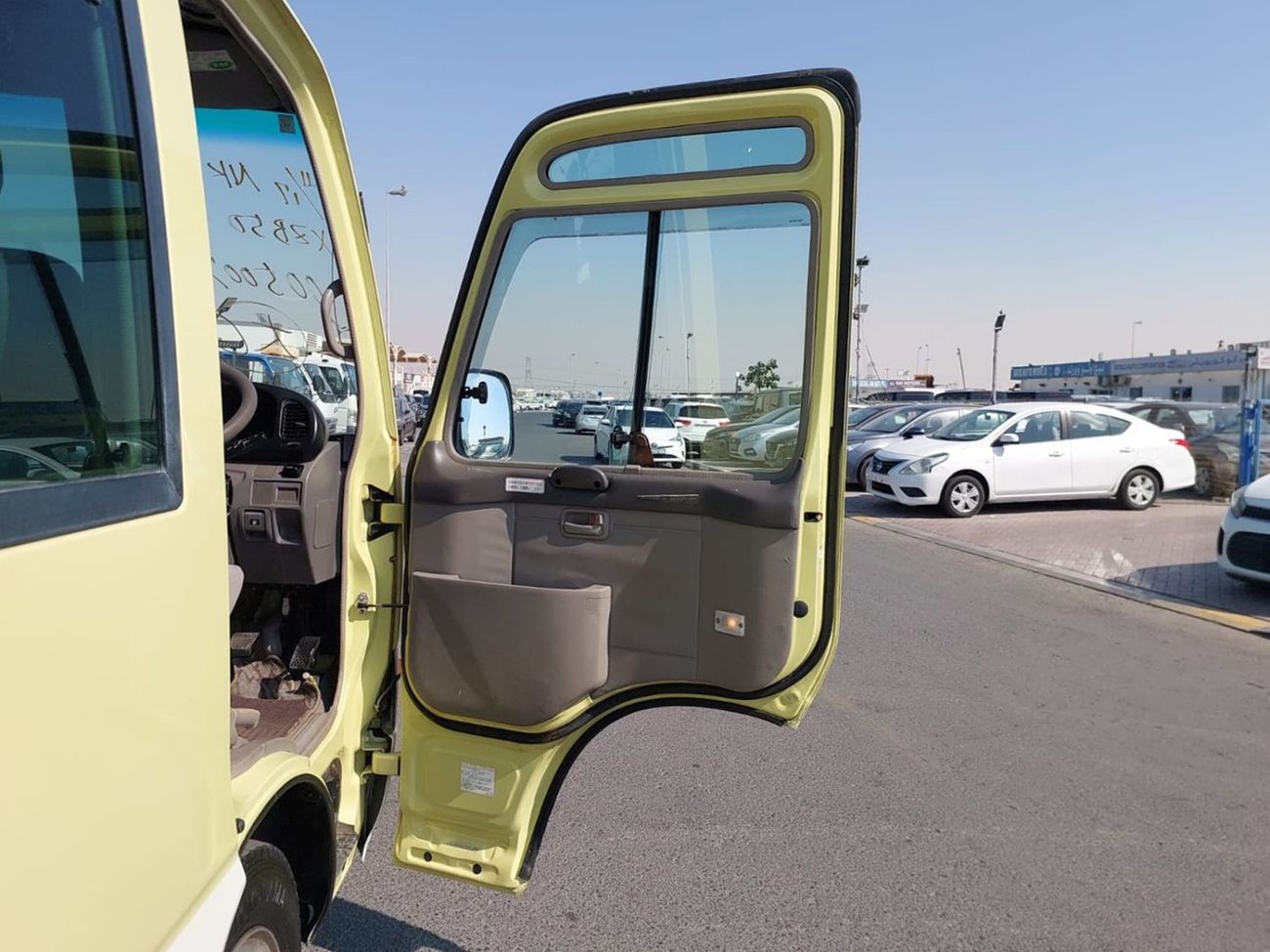 تويوتا كوستر (RAMADAN OFFER) TOYOTA COASTER BUS RHD 2004 MODEL 4.0 L DIESEL AUTOMATIC(PM50072)