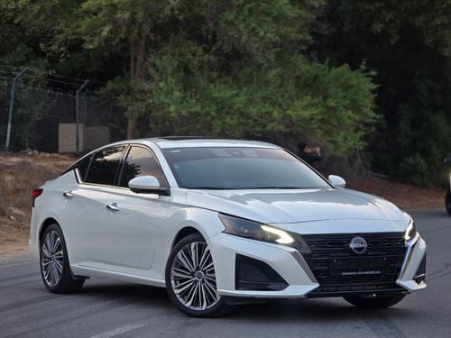 Nissan Altima SL Turbo 2.0L NISSAN ALTIMA 2025 GCC // ACCIDENT FREE // 2KEYS // PERFECT CONDITION // LOW MILEAGE