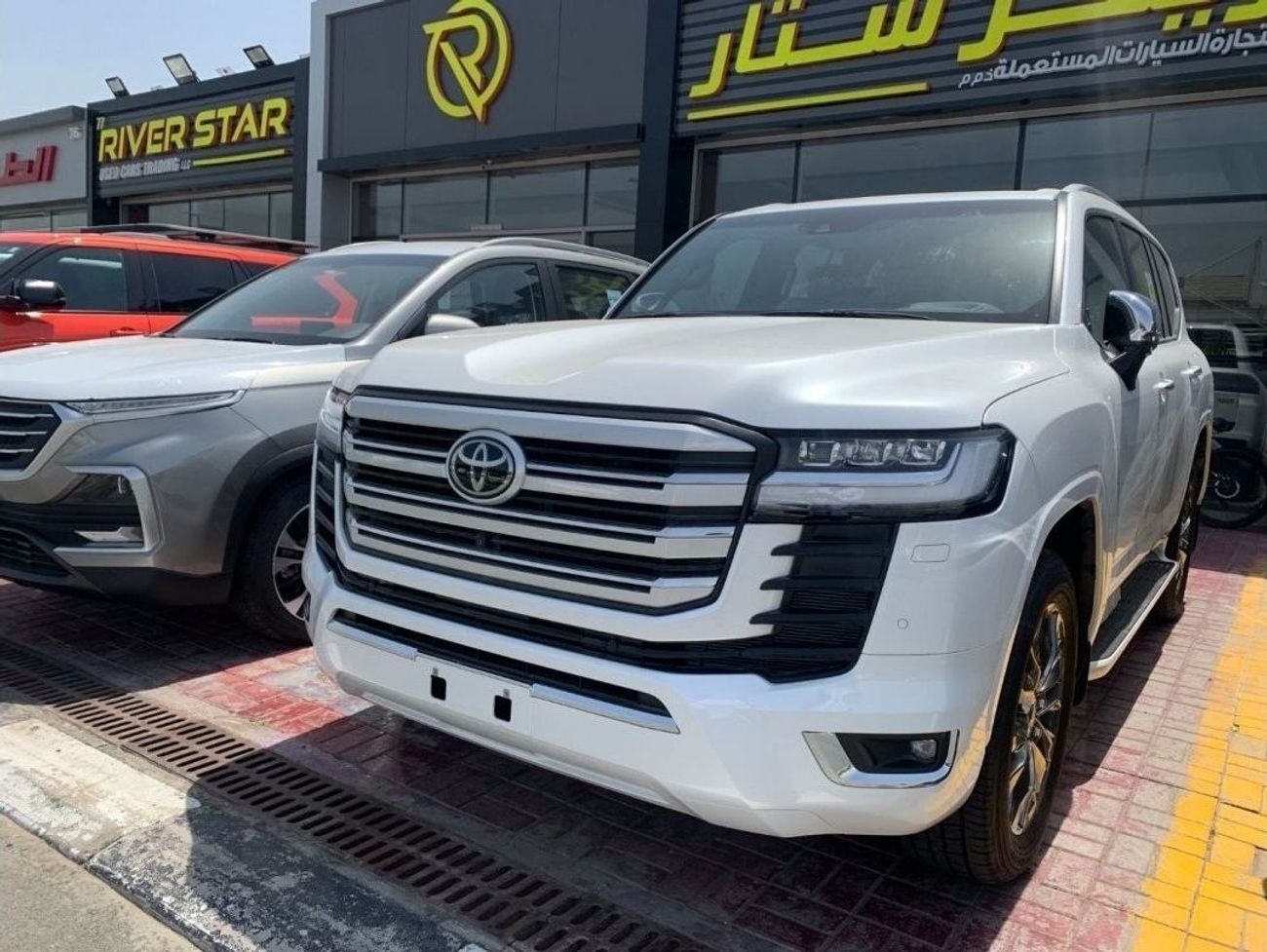 تويوتا لاند كروزر VXR 3.3L V6 DIESEL AT