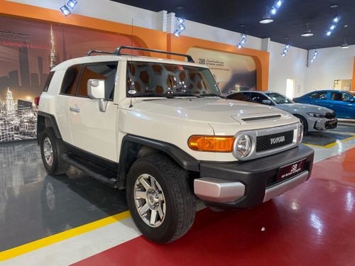 تويوتا إف جي كروزر GXR 2,588 درهم إماراتي @ 0% DP | 2022 | تحت الضمان | دول مجلس التعاون الخليجي | 4.0 لتر | الدفع الرب