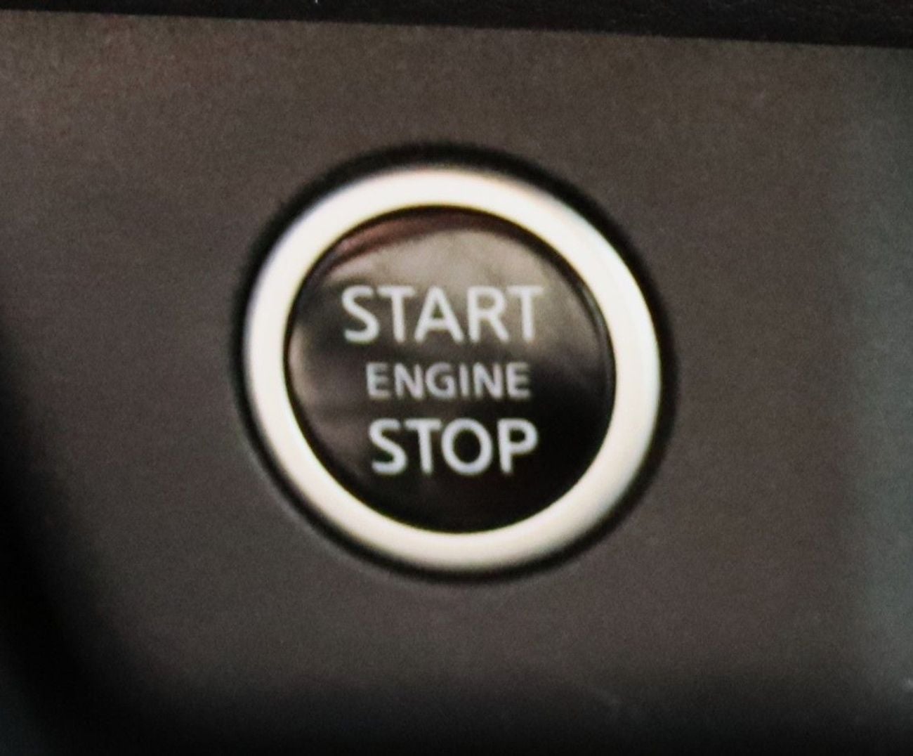 نيسان إكس تريل نيسان إكستريل - خليجى -2023 - بمحرك 2.5 - بدون حوادث - بحاله ممتازه