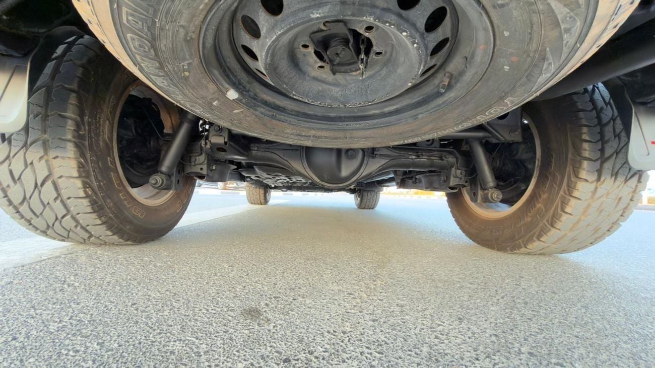 Toyota Fortuner 2017 | RHD | 2.8L DIESEL ENGINE | 4 X 4 | PARKING SENSOR | PUSH START ENGINE | DUAL TONE LEATHER SEA