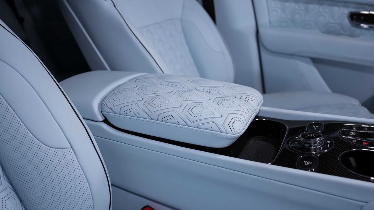 بنتلي بينتايجا S | NEGOTIABLE PRICE | ONYX CONCEPT | 1 OF 5 | LIMITED-EDITION | 3-YEAR WARRANTY AND SERVICE