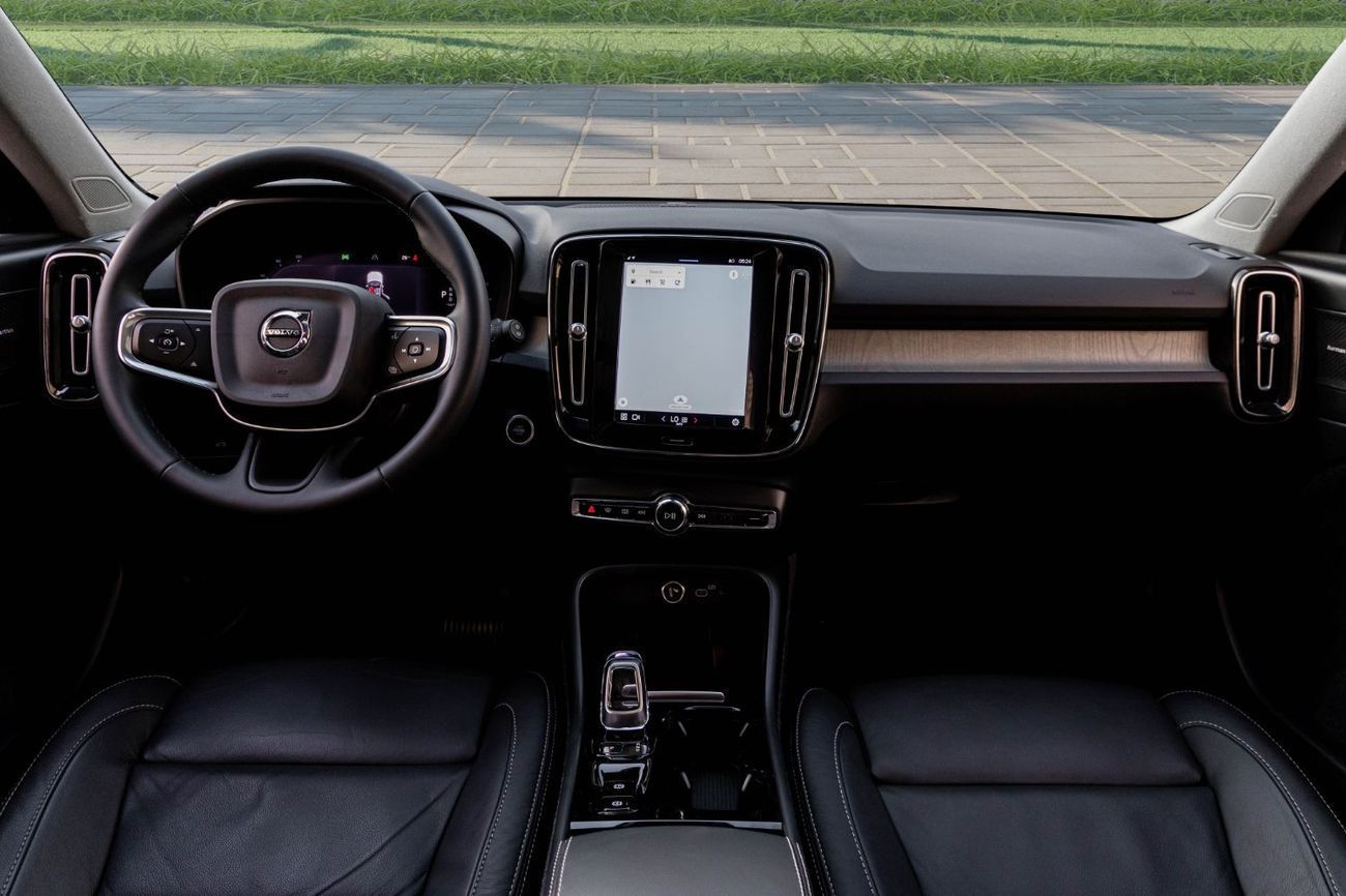 فولفو XC 40 B4 ULTIMATE DARK | 2,350 P.M  | 0% Downpayment | AGENCY WARRANTY!