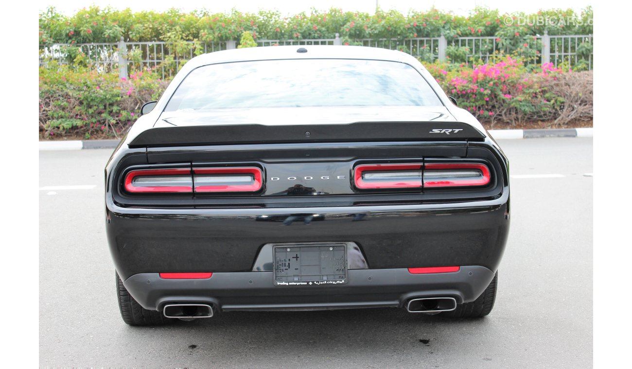 Dodge Challenger 2016/ SRT/ 6.4/ GCC/ FULL SERVICE HISTORY WITH WARRANTY UP TO 2022 OR 100K / al- futtaim