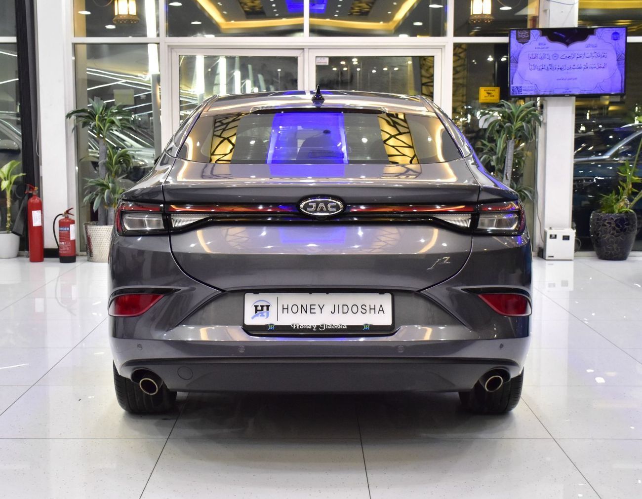 JAC J7 EXCELLENT DEAL for our JAC J7 ( 2023 Model ) in Grey Color GCC Specs