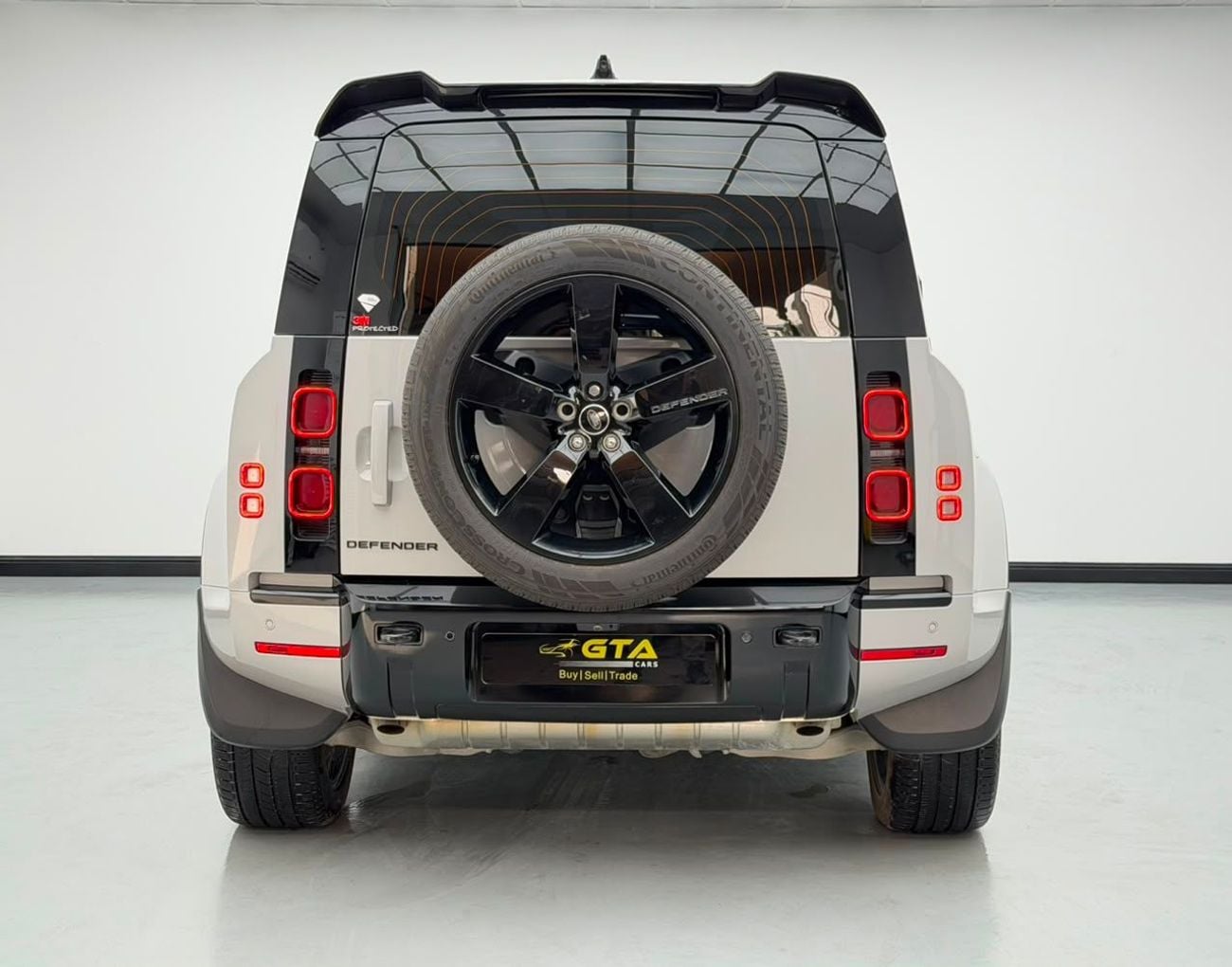 Land Rover Defender 110 X-DYNAMIC HSE P400