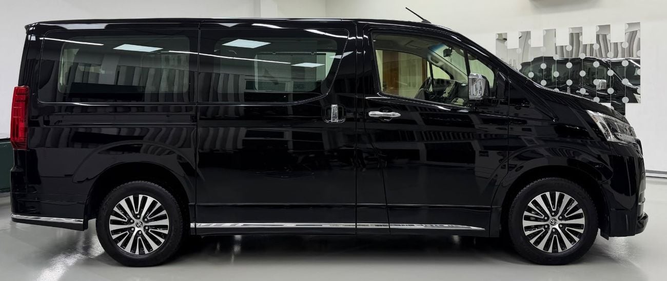 Toyota Granvia PREMIUM
