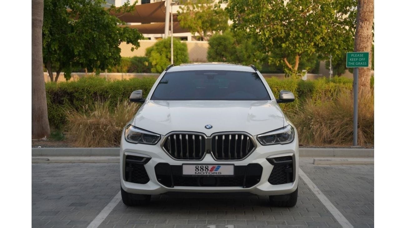 BMW X6M 2022 BMW X6 X-Drive 50i 4.4L GCC V8 M-Kit Carbon Fiber