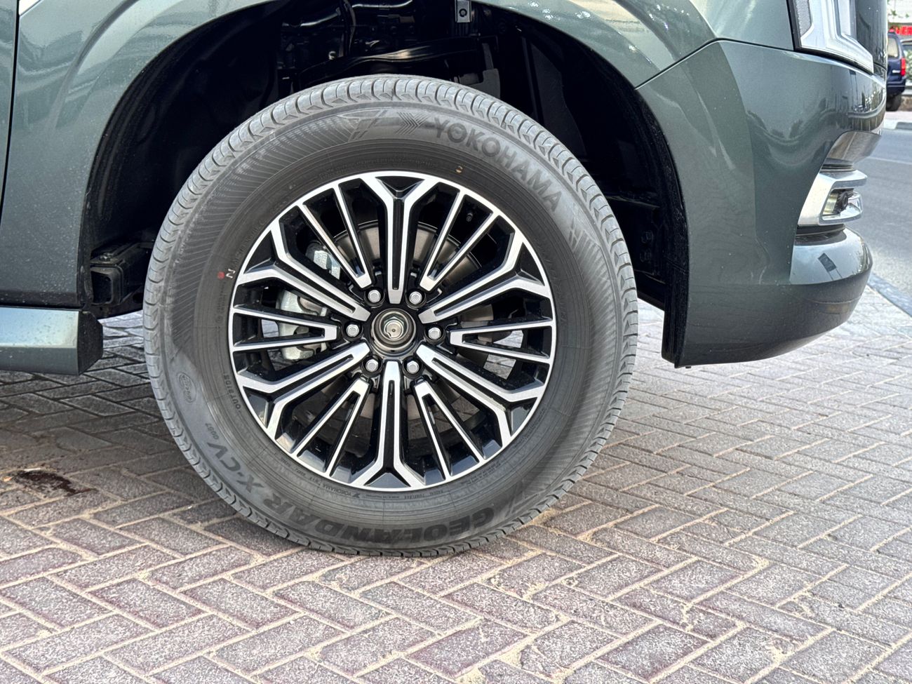 Nissan Patrol SE Platinum 2025 SUV 3.8L Brand New 0Km