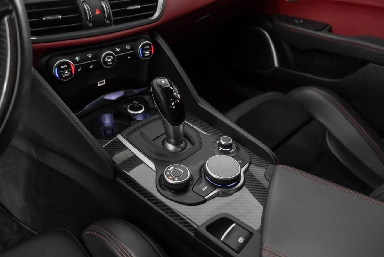 Alfa Romeo Giulia Quadrifoglio 2.9L (505 HP)