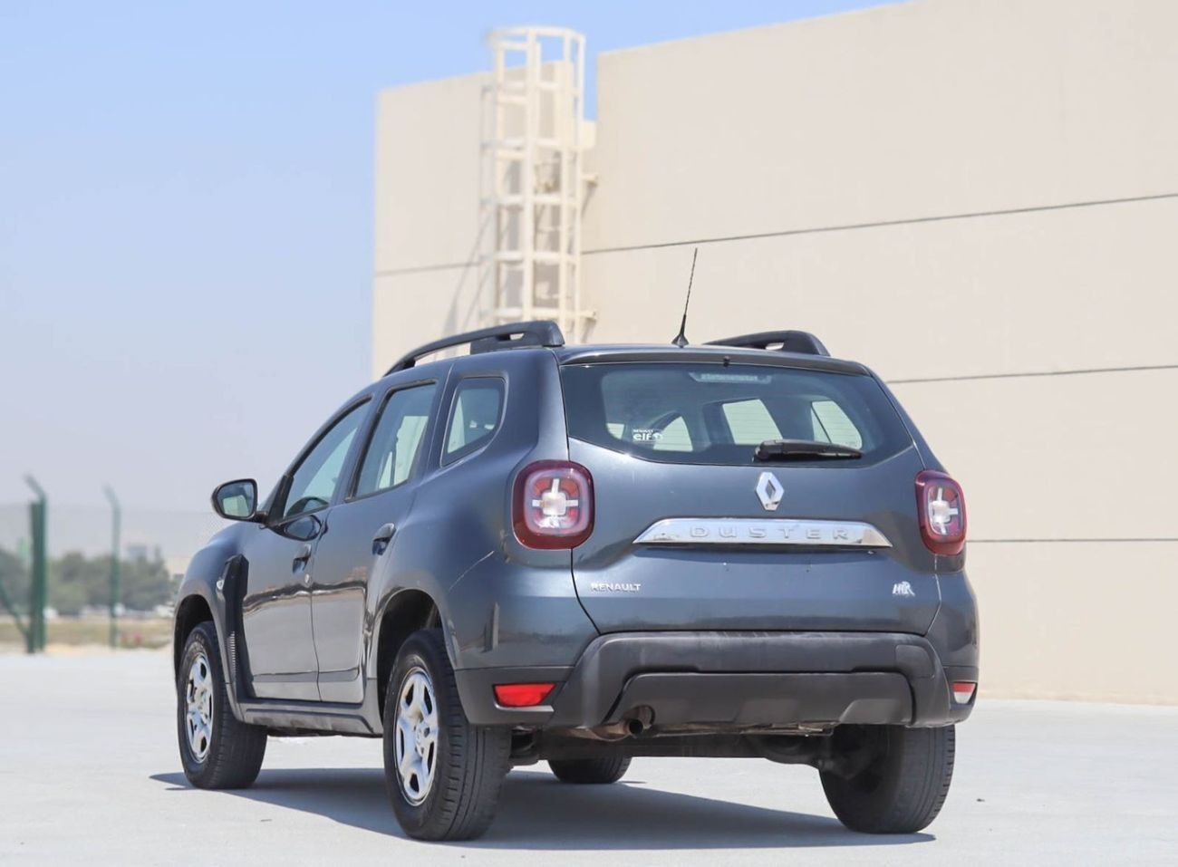 Renault Duster SE 1.6LRenault Duster  2020 GCC  1.6L accident-free, in excellent condition. 444 P.M