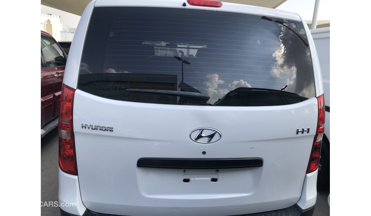 Hyundai H-1 van,model:2014. Excellent condition