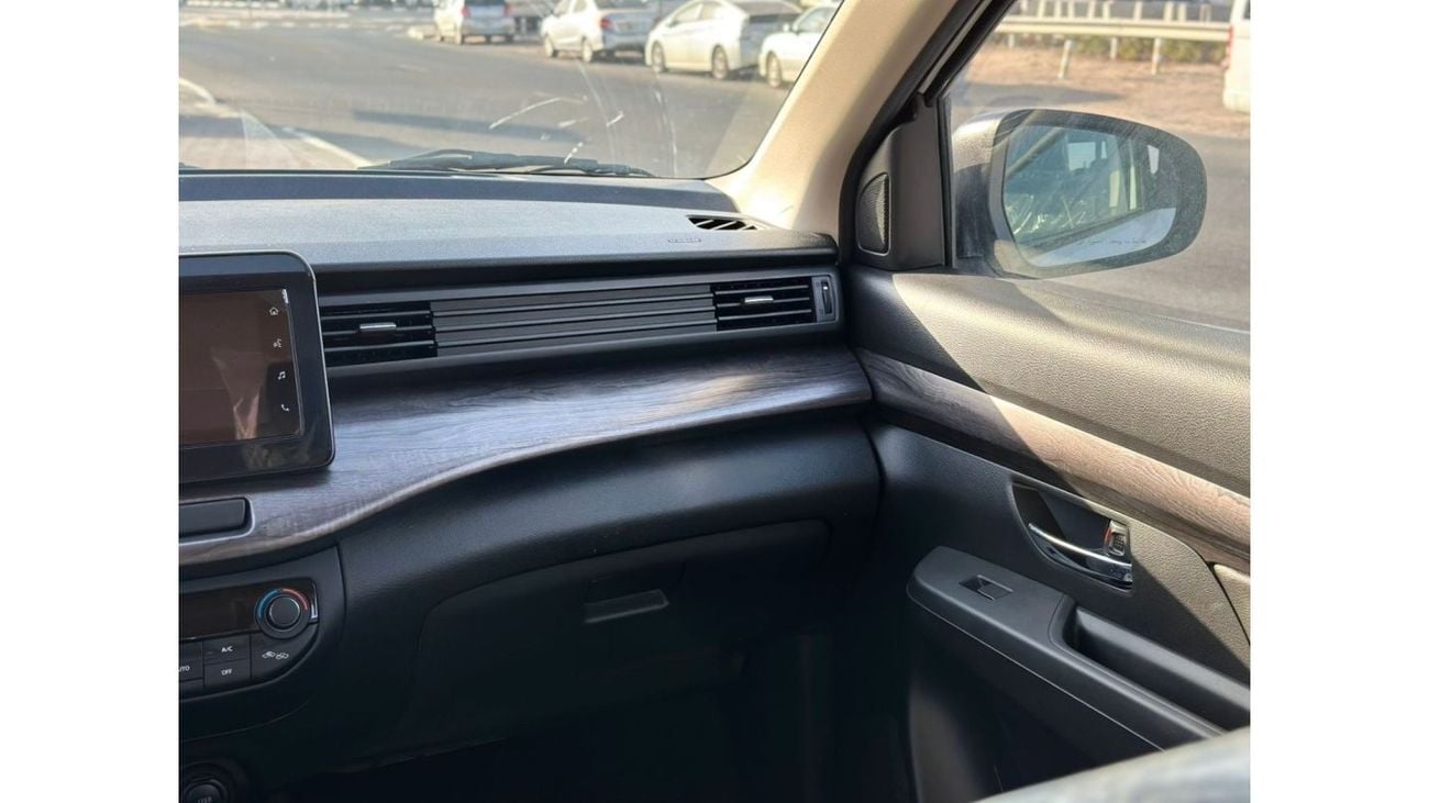 Suzuki Ertiga SUZUKI ERTIGA 2025