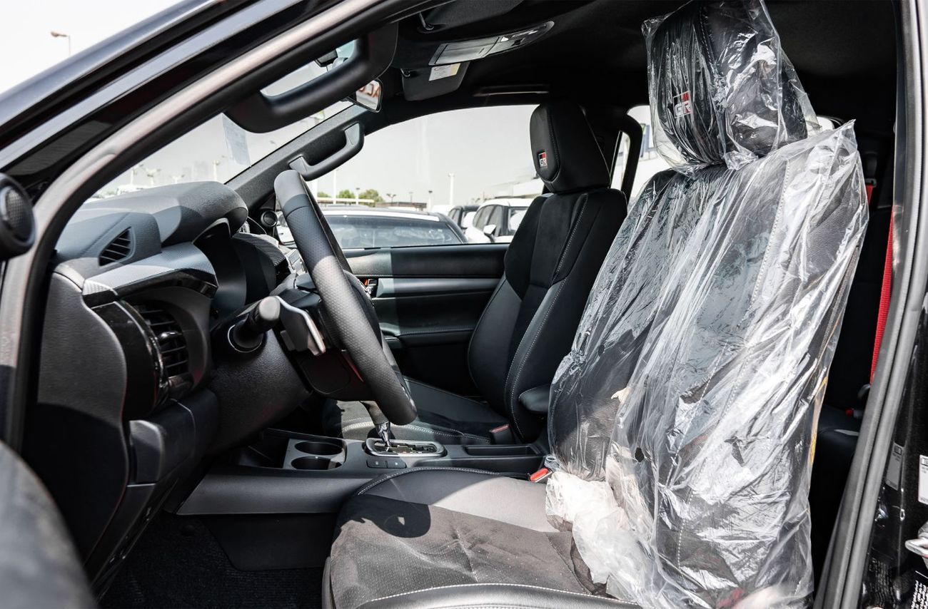 تويوتا هيلوكس 2025 Toyota Hilux GR-Sport 4.0L AT Petrol (Black)