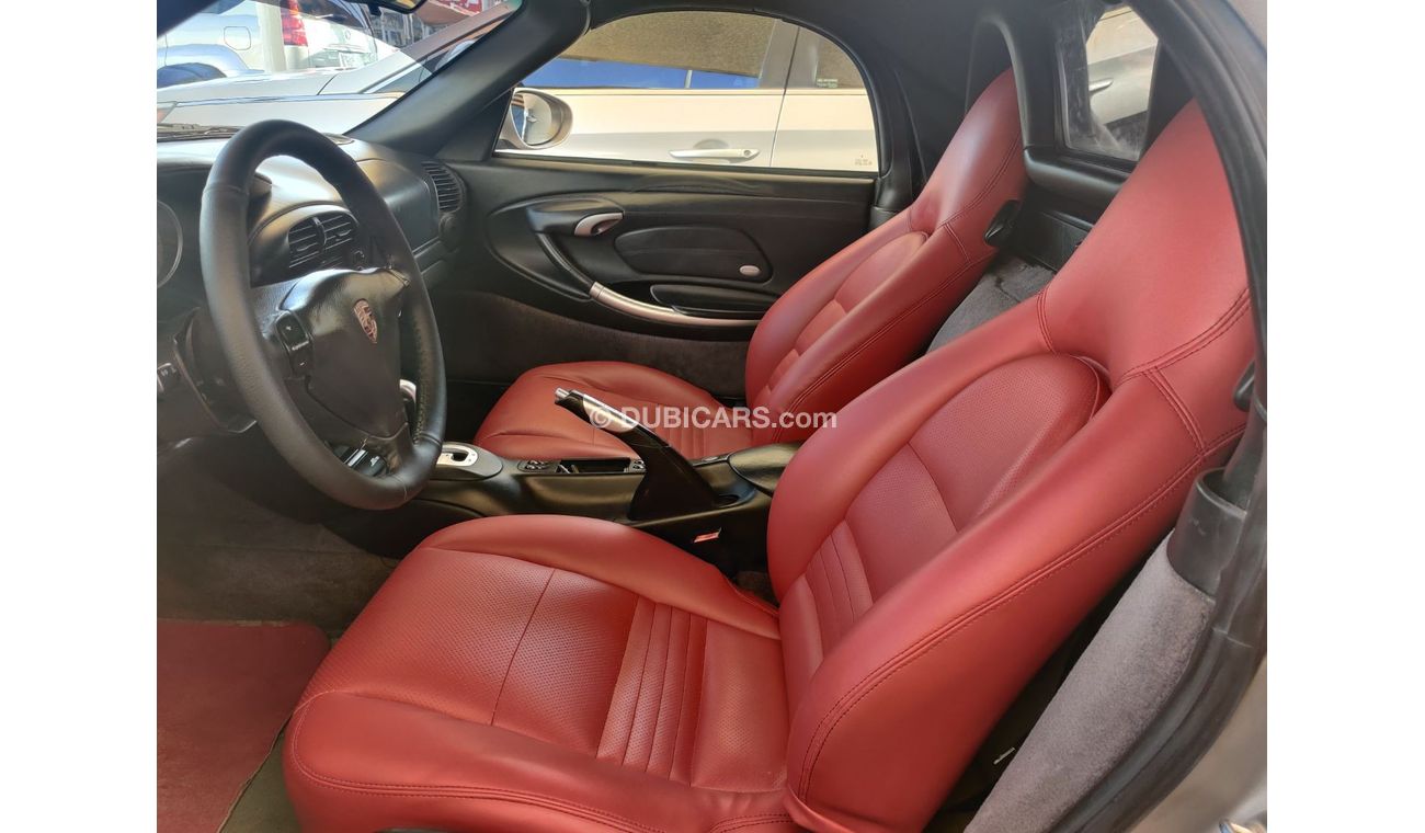 Porsche 718 Boxster Full options GCC specs automatic gear