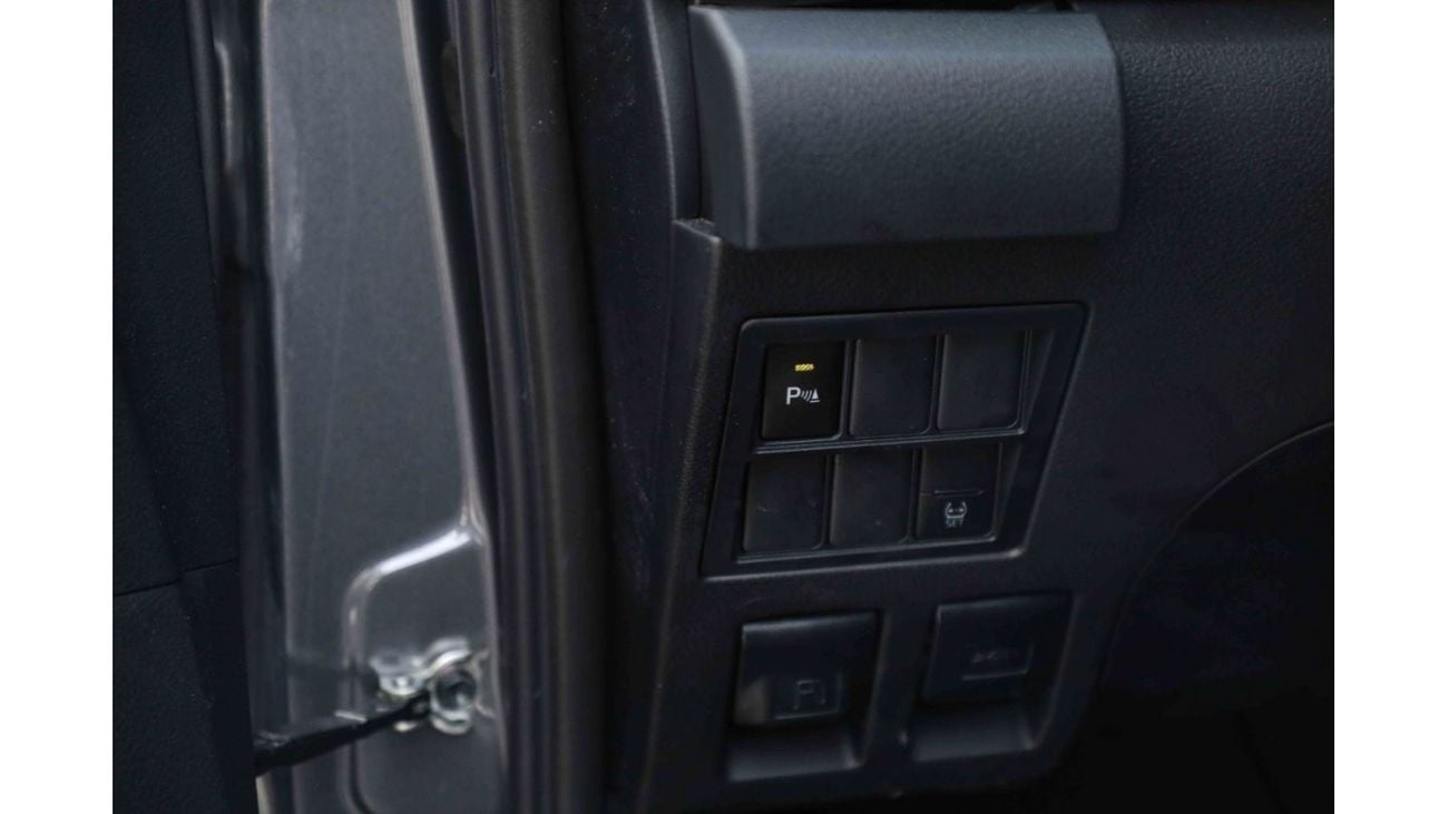 تويوتا هيلوكس تويوتا هايلكس 2023 4x4 DC 2.8 SR5 - أسود من الداخل أسود | تصدير فقط