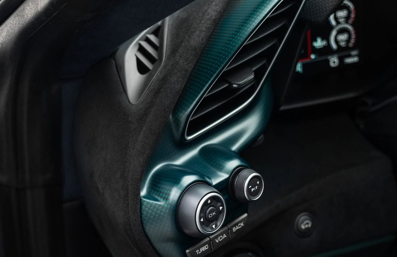 Ferrari 488 3.9L V8 Twin-Turbocharged Engine