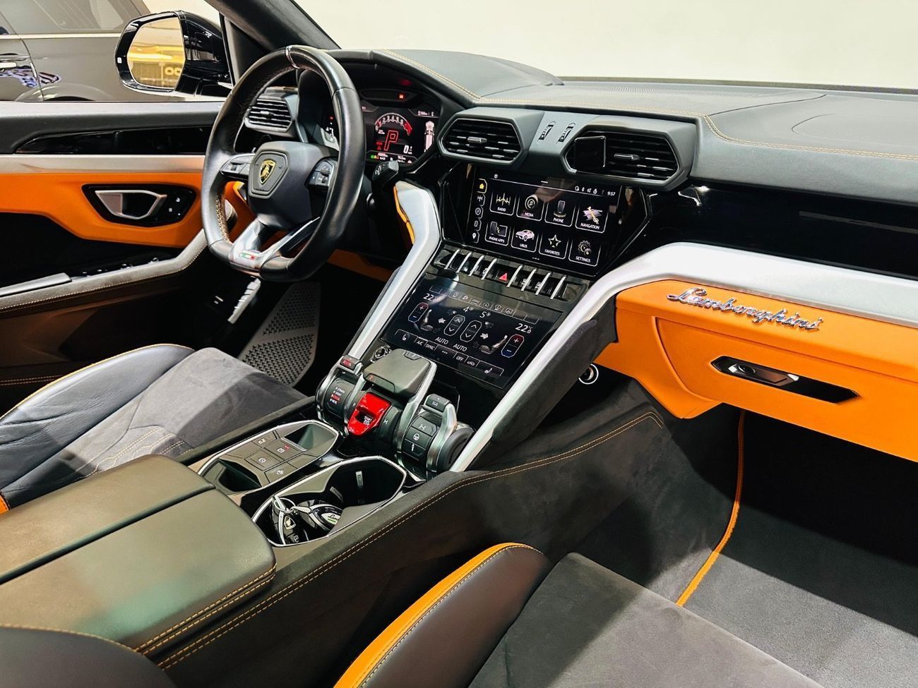 لامبورغيني اوروس S 4.0T V8