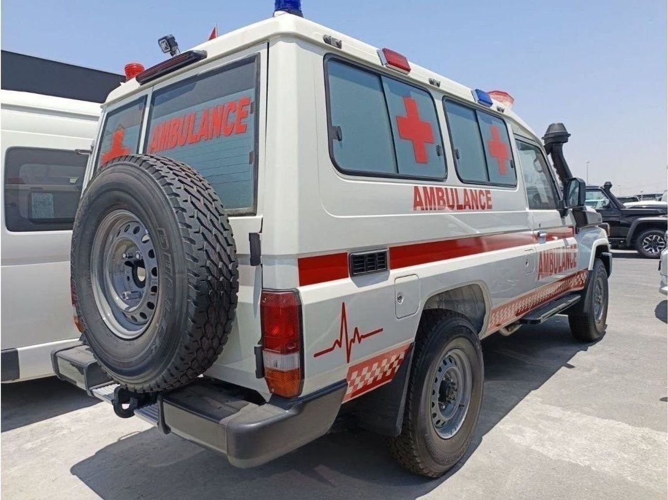 تويوتا لاند كروزر 70 LAND CRUISER LC78 4.2L AMBULANCE 2024