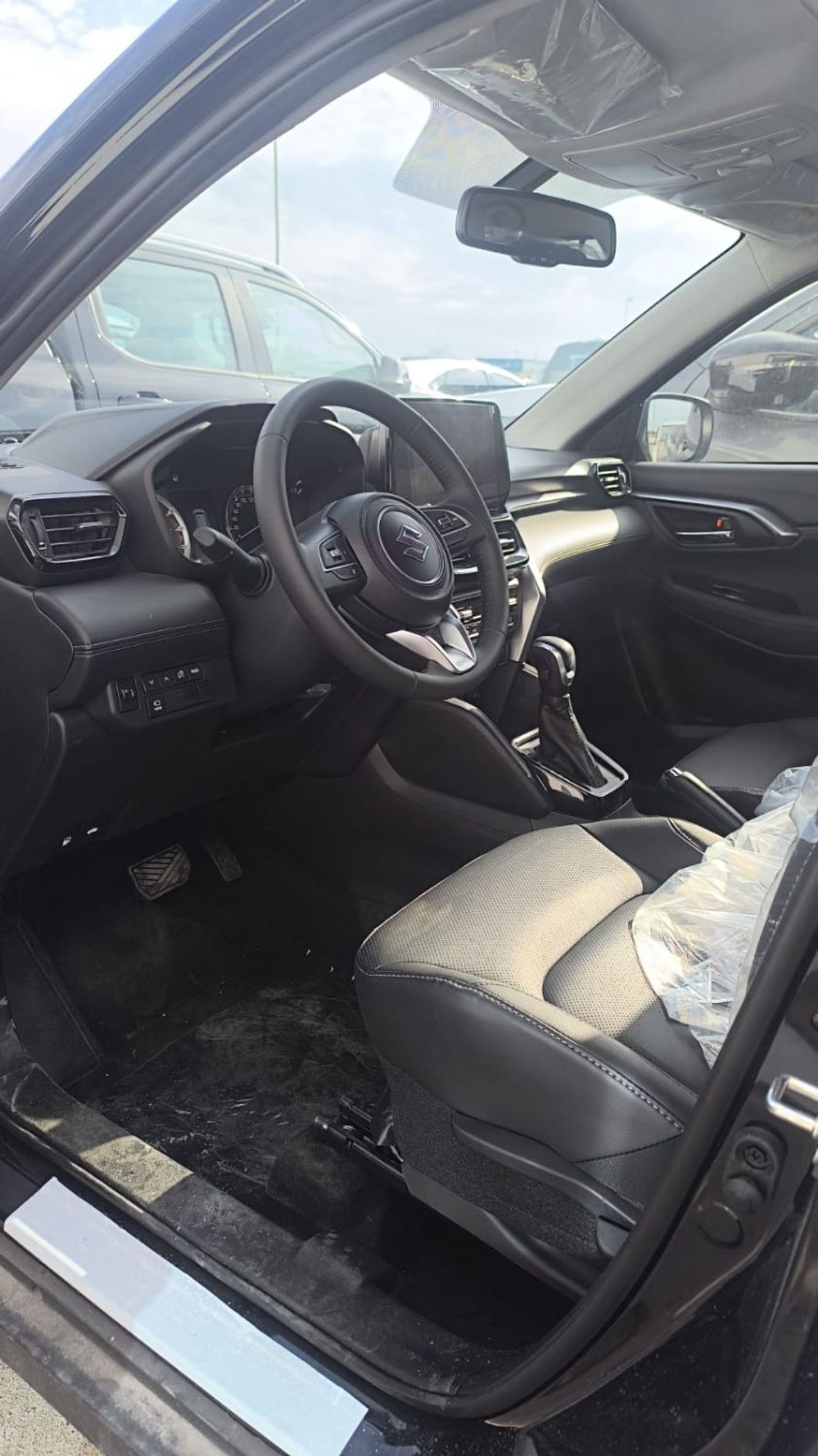 Suzuki Grand Vitara GLX 1.5L FULL OPTION  available all colour