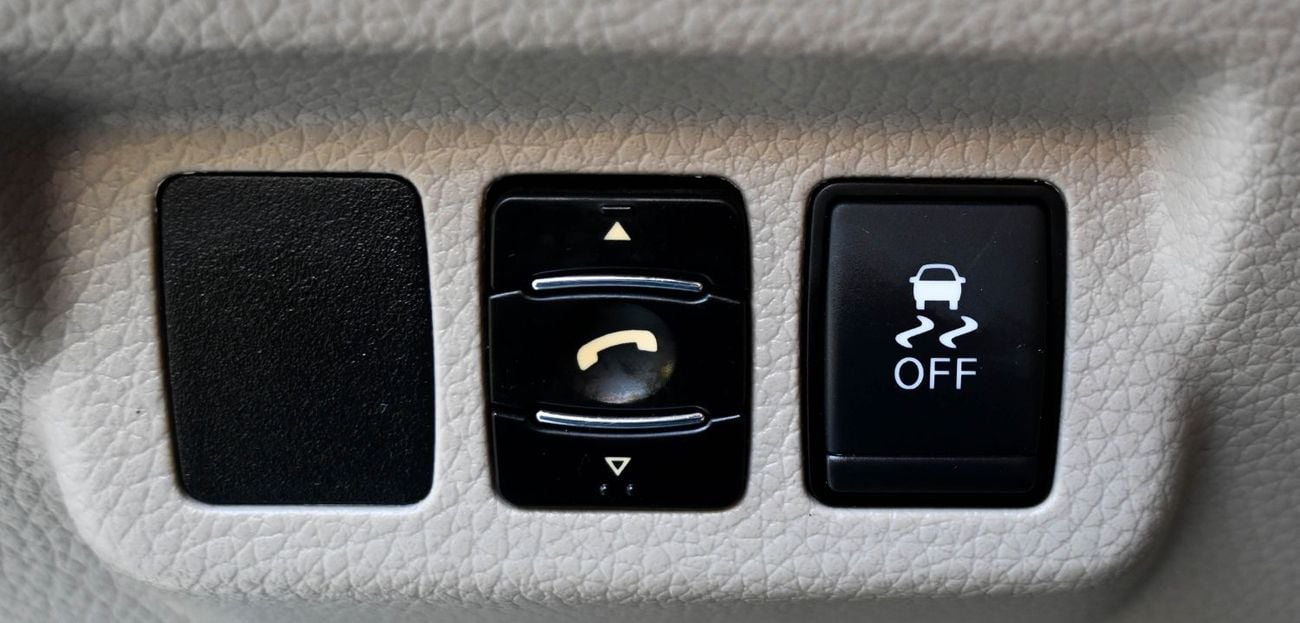 Nissan Sentra S 1.6L (113 HP) Nissan Sentra 1.6L 2020 GCC Original Paint & accident-free Excellent Condition 672 A