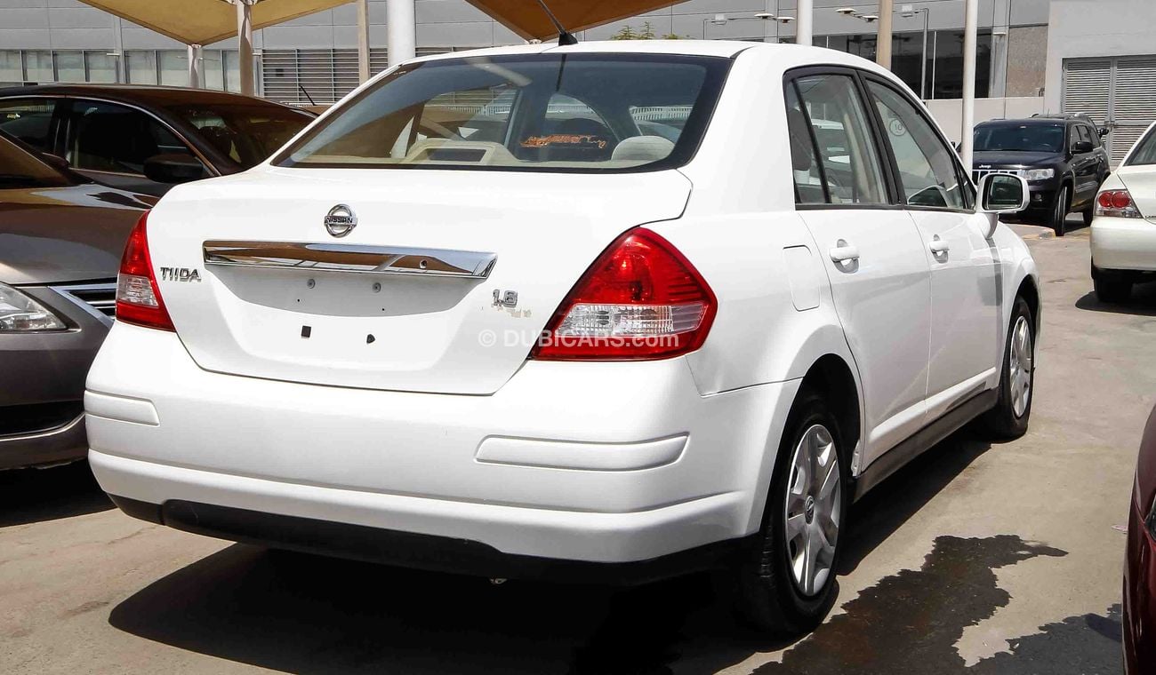 Nissan Tiida