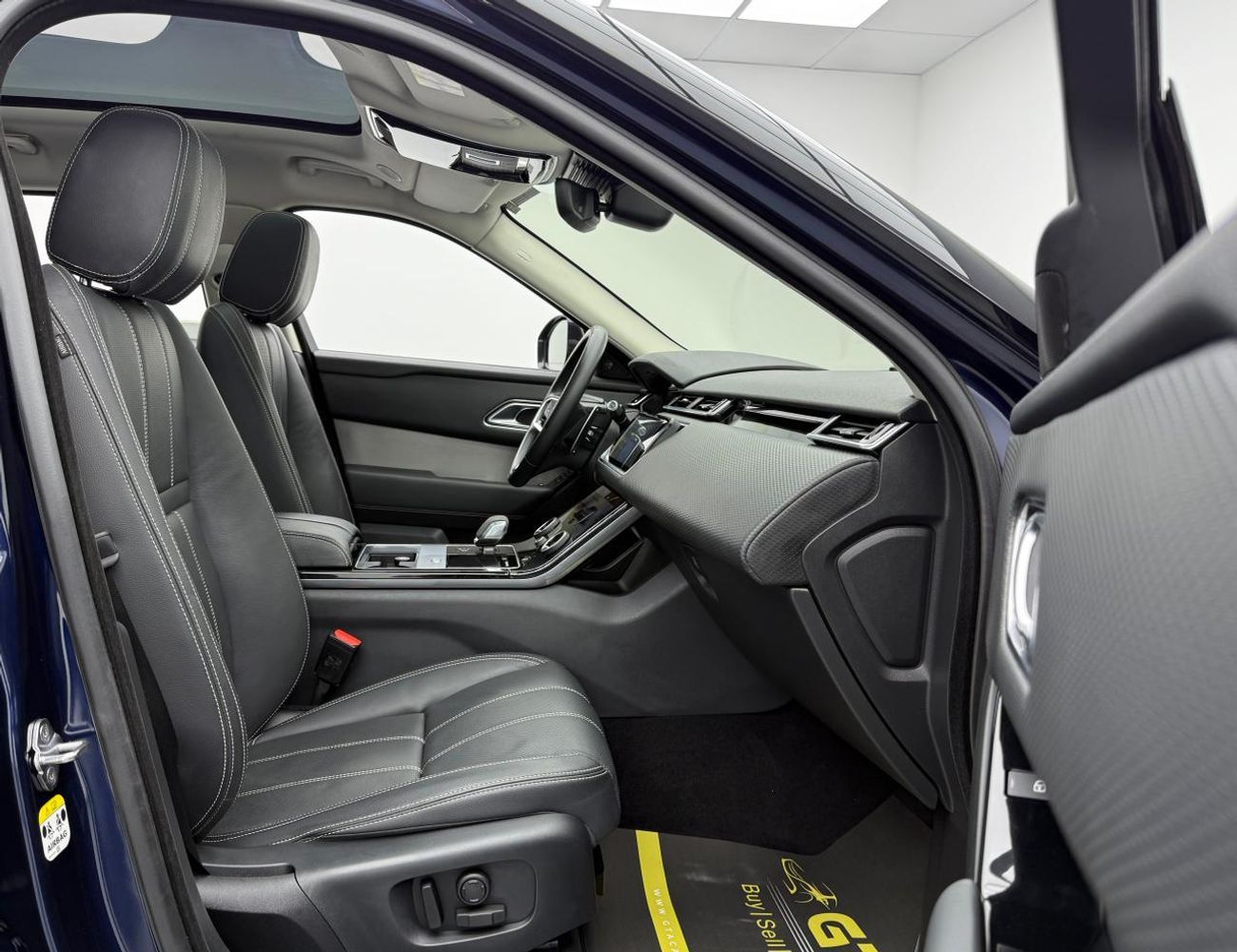 لاند روفر رينج روفر فيلار P250 S 2.0L Petrol 2021 Range Rover Velar P250 S, 2026 Range Rover Warranty, Full RR Service History