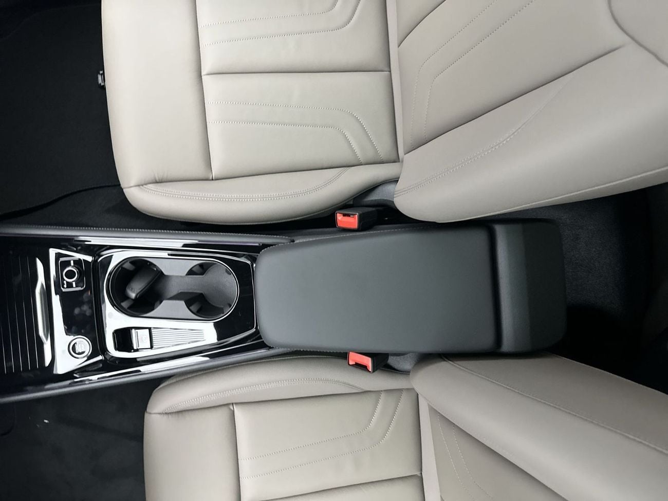 أودي Q3 SUV TFSI quattro 204hp Premium Edition (Ref# 26686)