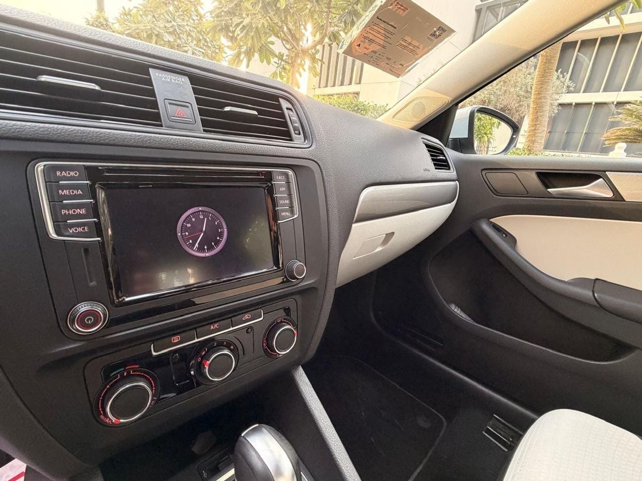 Volkswagen Jetta SE | Low mileage | GCC