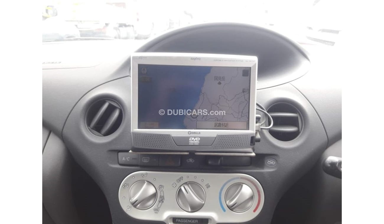 تويوتا يارس Toyota Vitz Right Hand Drive (Stock PM 823)