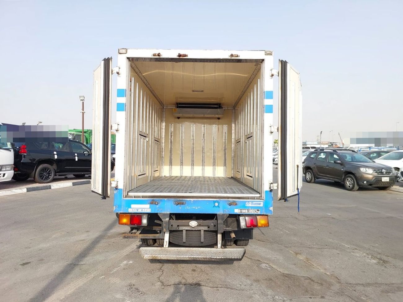 Mitsubishi Fuso Canter MITSUBISHI CANTER FREEZER TRUCK RHD 1999 MODEL 4.2 L DIESEL MANUAL(PM30981)